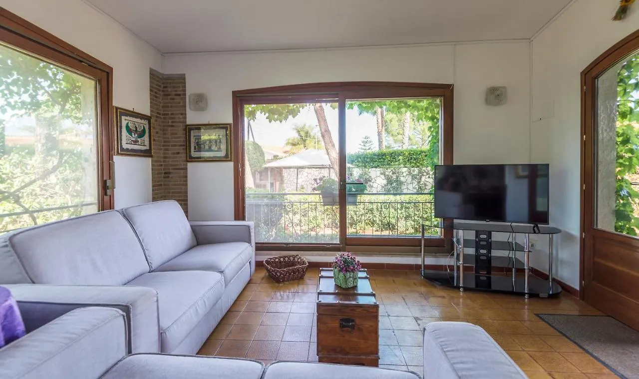 GREEN HOUSE - Spiaggia Fontane Bianche 800mt Wifi Italia