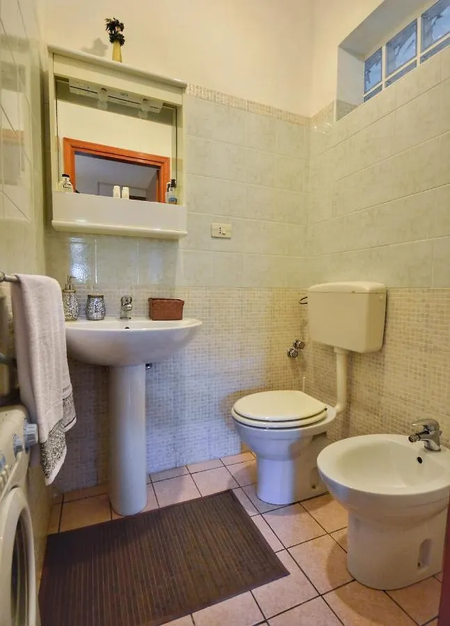 GREEN HOUSE - Spiaggia Fontane Bianche 800mt Wifi 0*,  Italia